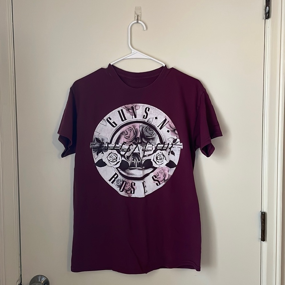 GUNS N ROSES MAROON T SHIRT
